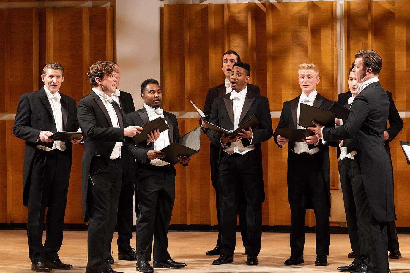 Chanticleer_1380x920_-_David_Andrako