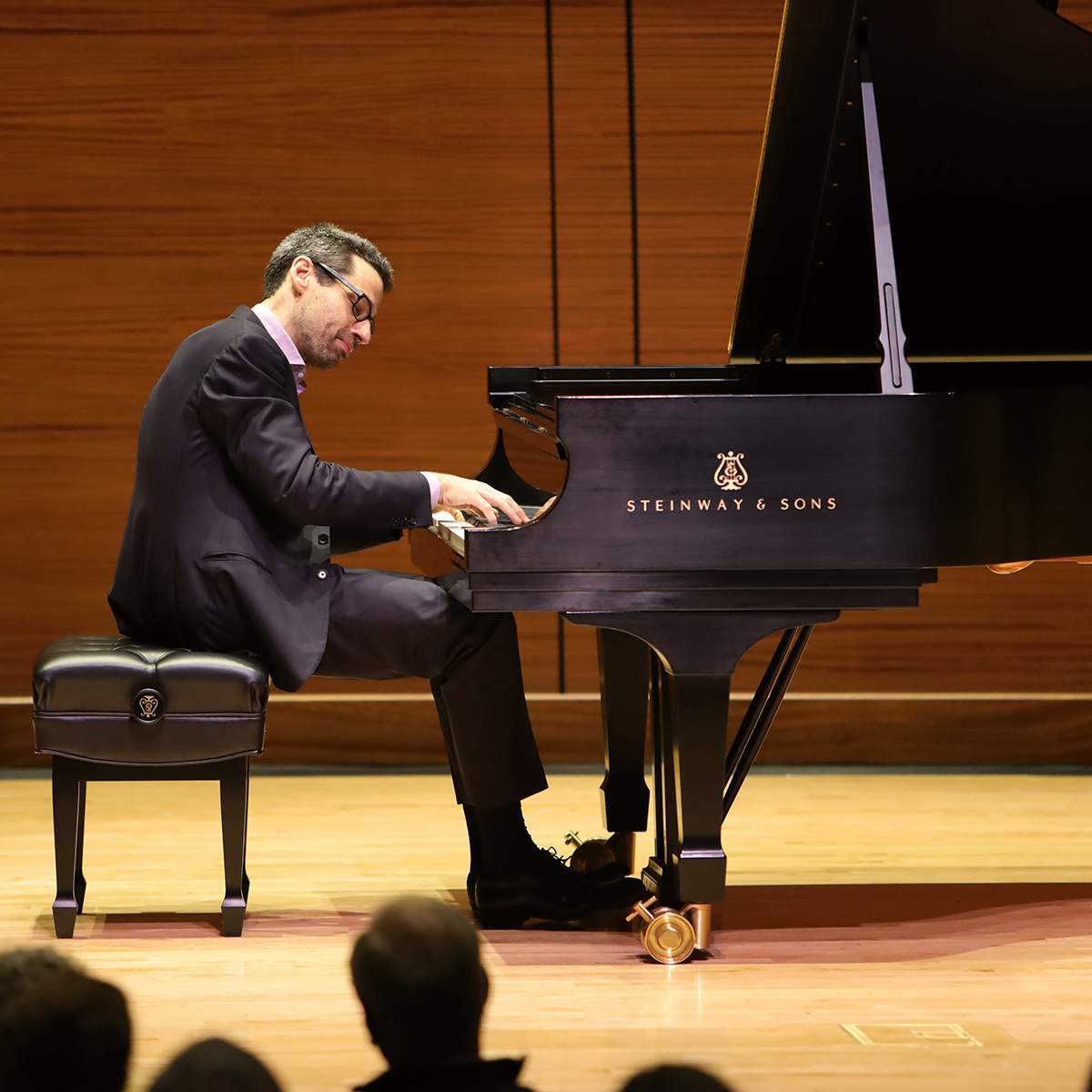 Jonathan_Biss_-_1200x1200_-_Robin_Herrod