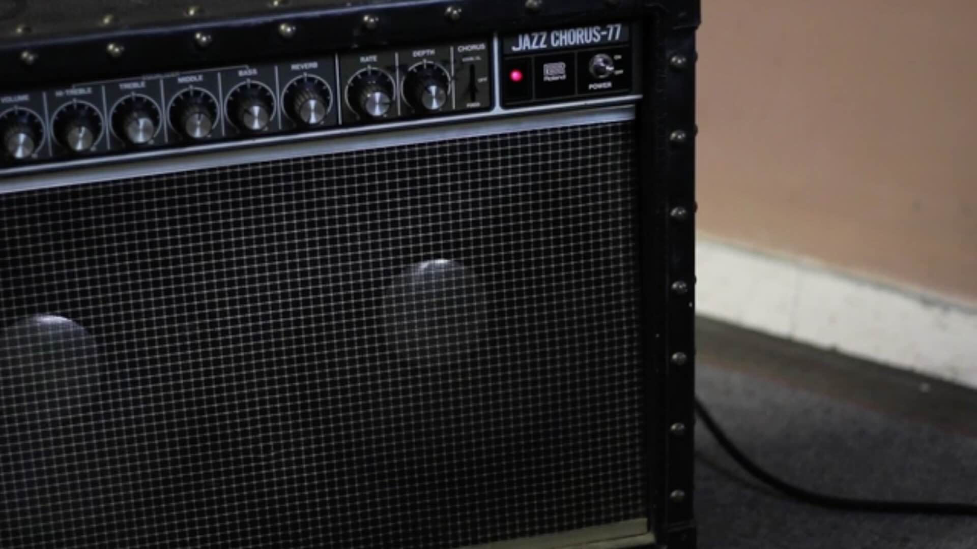 A big speaker amplifier thing